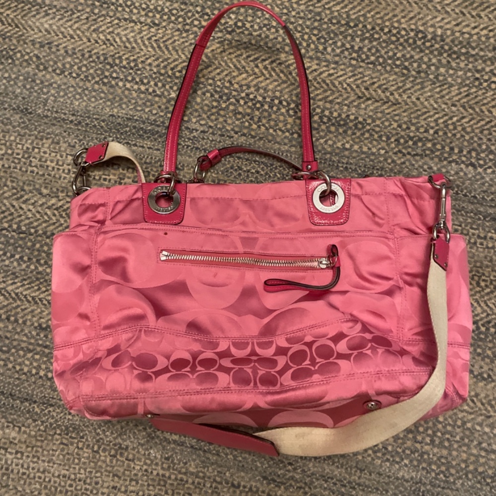 COACH Pink Diaper Bag - Very good Condition - Not Used - Picture 5 of 5